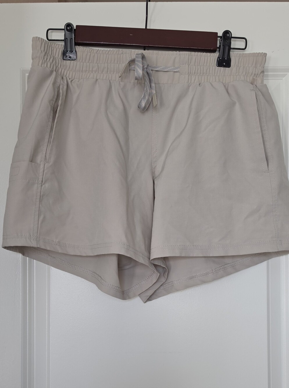 Pacific Trail Women’s Beige Hiking Shorts Small Lightweight Gorpcore Outdoor - Picture 2 of 11